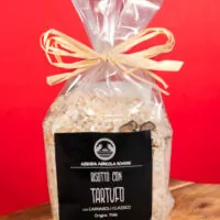 Risotto Al Tartufo Prodotto Con Riso Dell'azienda Agricola Rovere Di Vercelli Piemonte