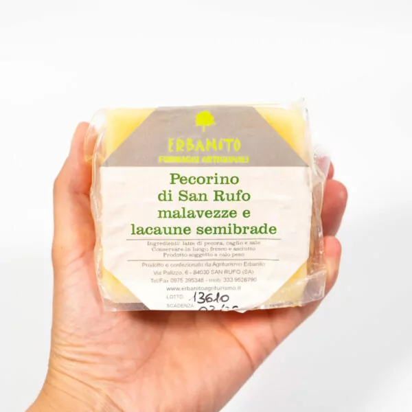 Pecorino Di San Rufo Da Capre Razza Malvezze E Lacaune Semibrade Prodotto Artigianalmente Da Azienda Agricola Erbanito